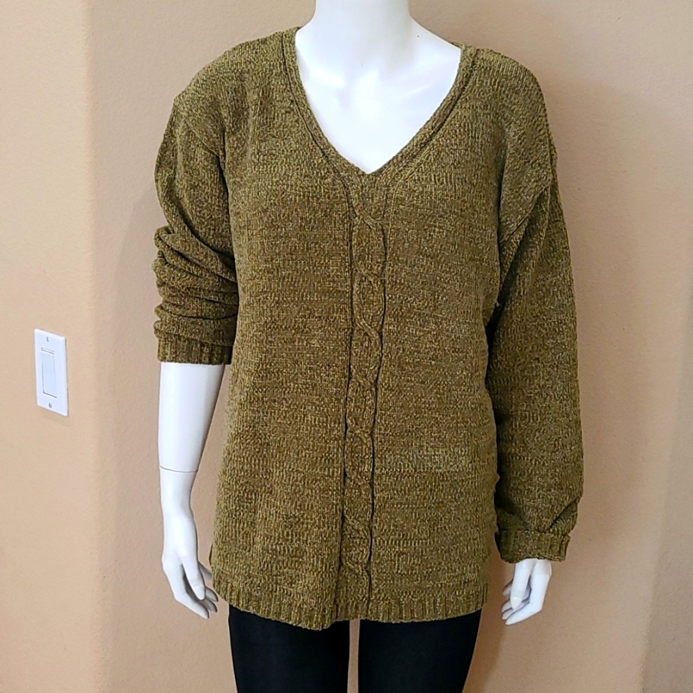 Erika & Co Chenille Moss Green Sweater
